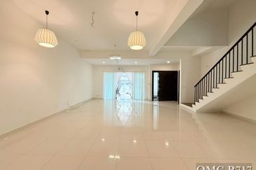 Duta Villa, Setia Alam