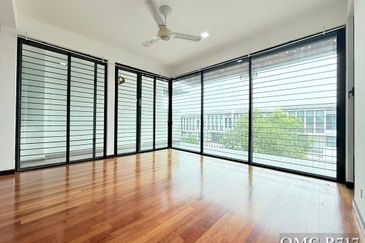 Duta Villa, Setia Alam