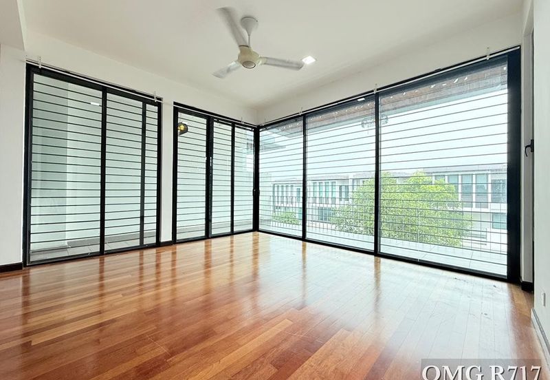 Duta Villa, Setia Alam