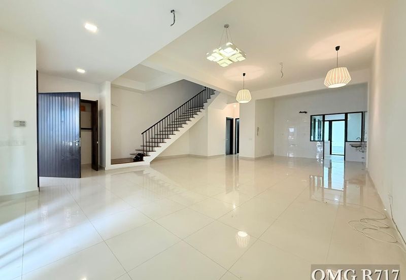 Duta Villa, Setia Alam