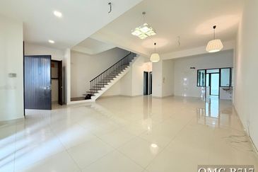 Duta Villa, Setia Alam