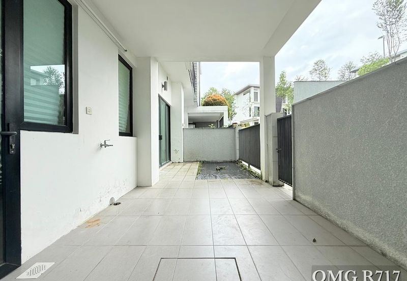 Duta Villa, Setia Alam