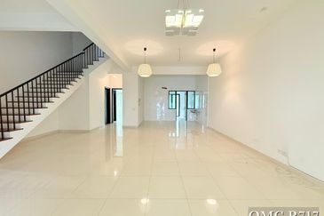 Duta Villa, Setia Alam