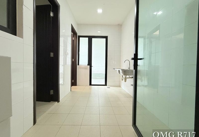 Duta Villa, Setia Alam