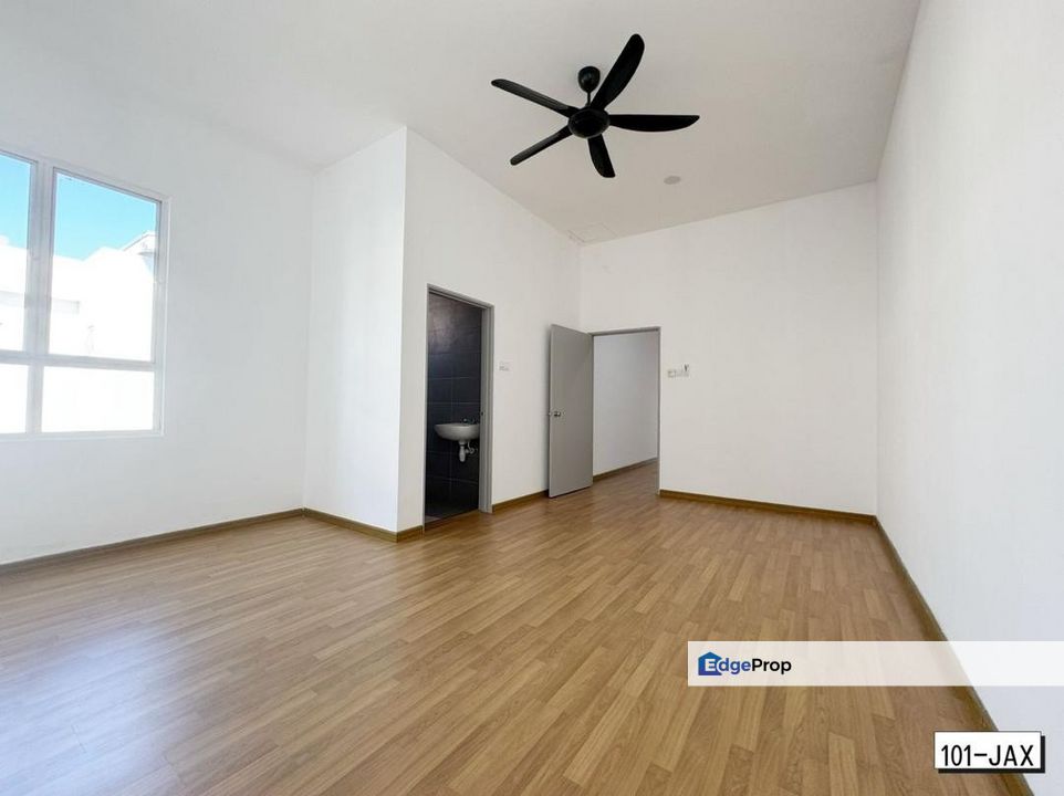 For rent canary garden @ bandar bestari klang semi d partially furnished , Selangor, Klang