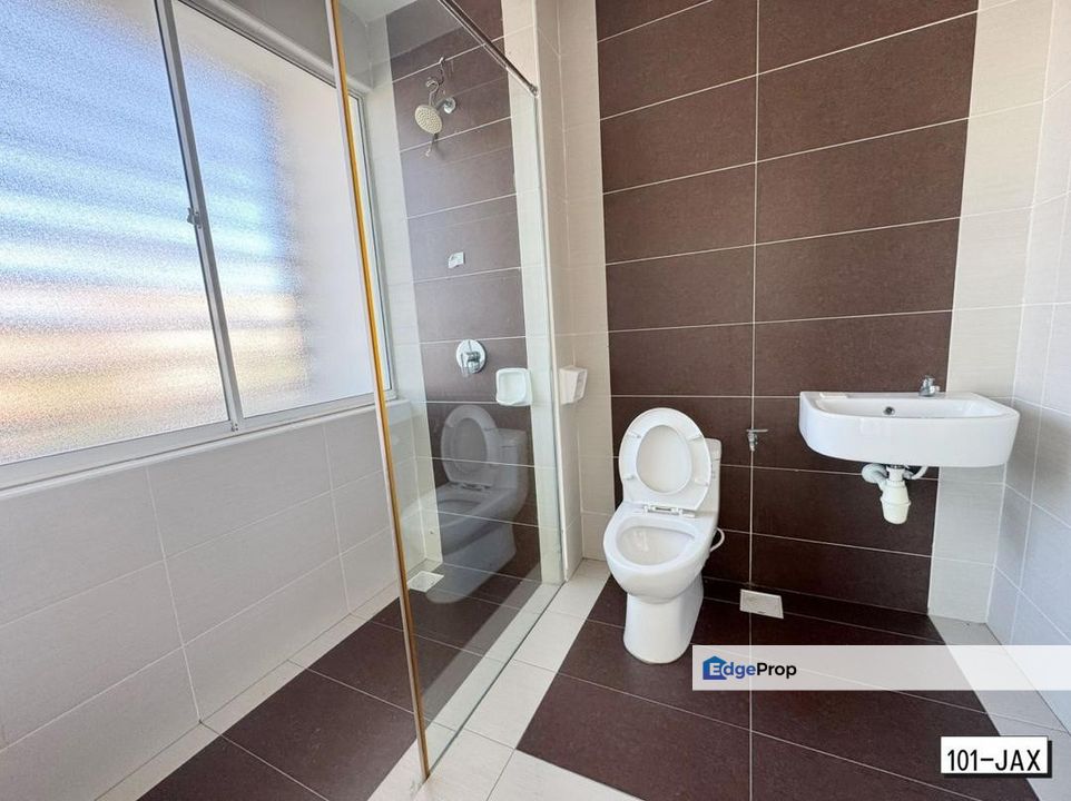 For rent canary garden @ bandar bestari klang semi d partially furnished , Selangor, Klang