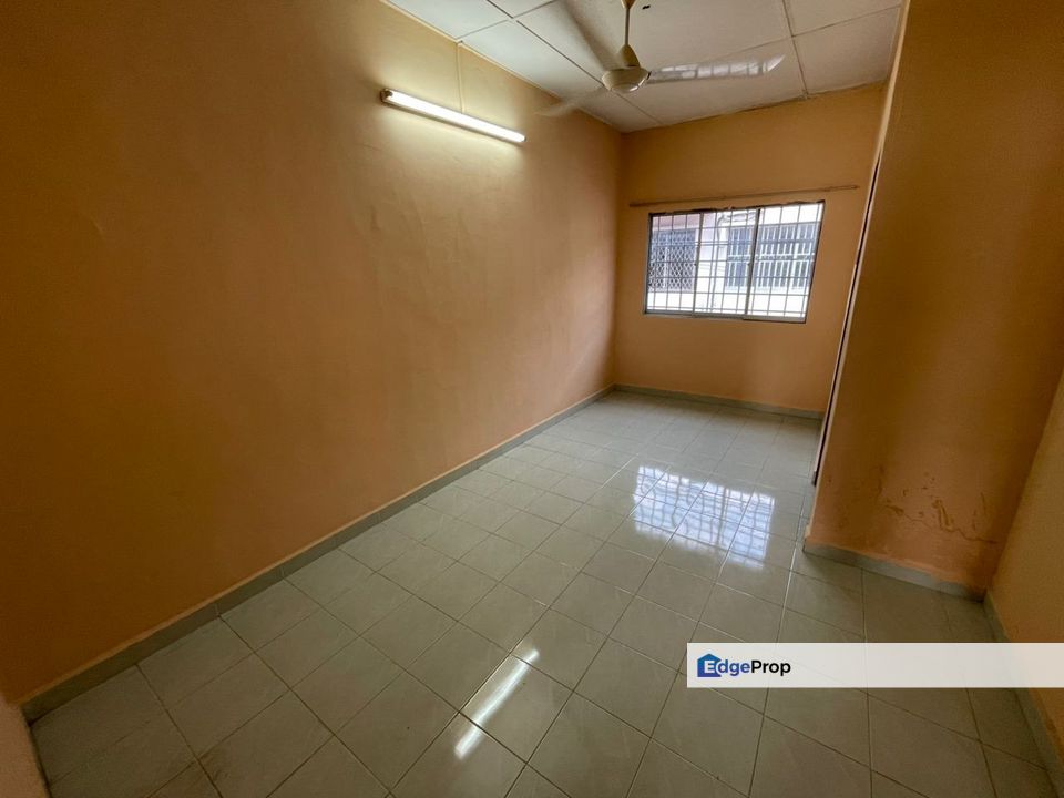 For rent taman sentosa klang double storey newly painted basic non-flooded, Selangor, Klang