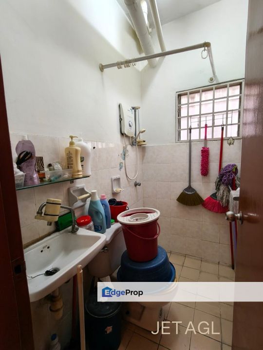 For sale vista indah putra klang apartment basic, Selangor, Klang