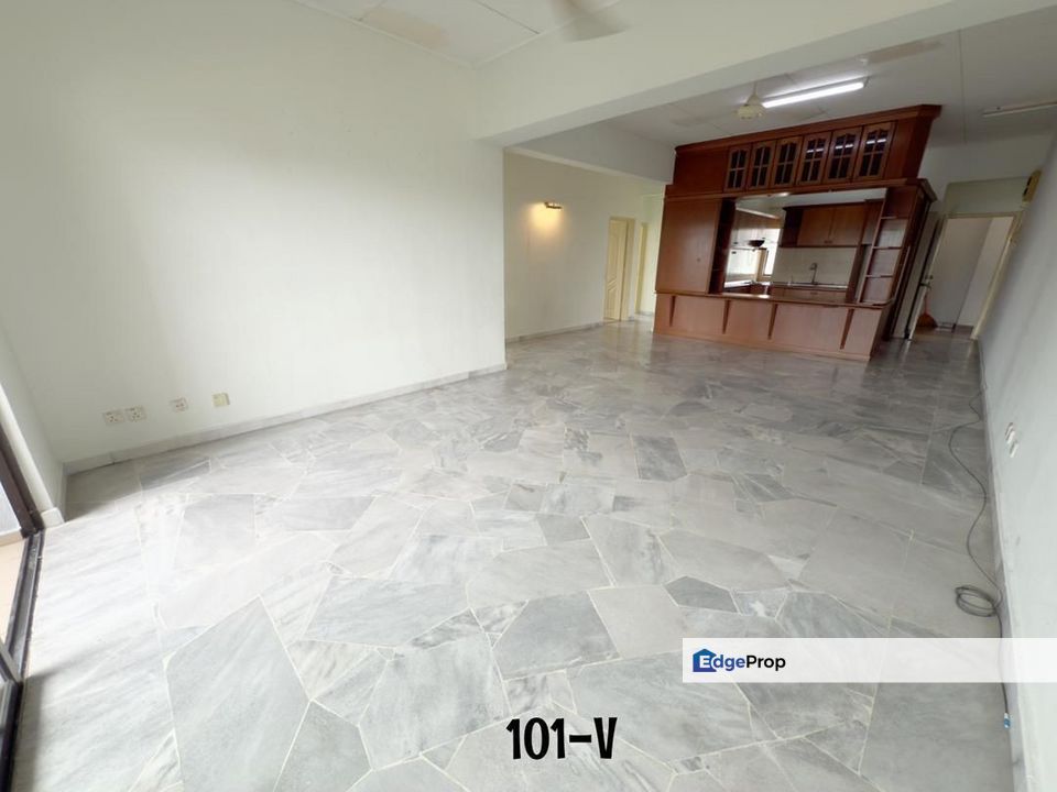 For sale sri alam condominium shah alam renovated partial furnished , Selangor, Shah Alam