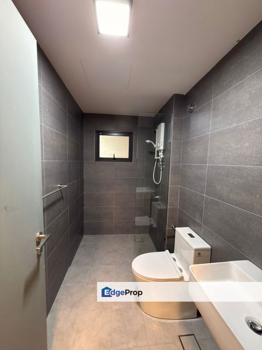 For rent arinna kemuning utaman shah alam fully furnished near aeon big bukit rimau, Selangor, Shah Alam