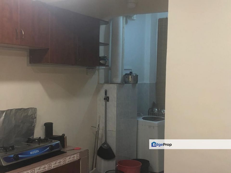 For Sale Desa Saujana, Seri Kembangan conominium nearby The Mines Shopping Mall & MRT, Selangor, Seri Kembangan