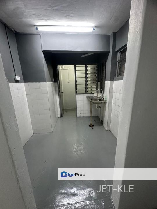 For rent bandar bukit tinggi flat , Selangor, Klang