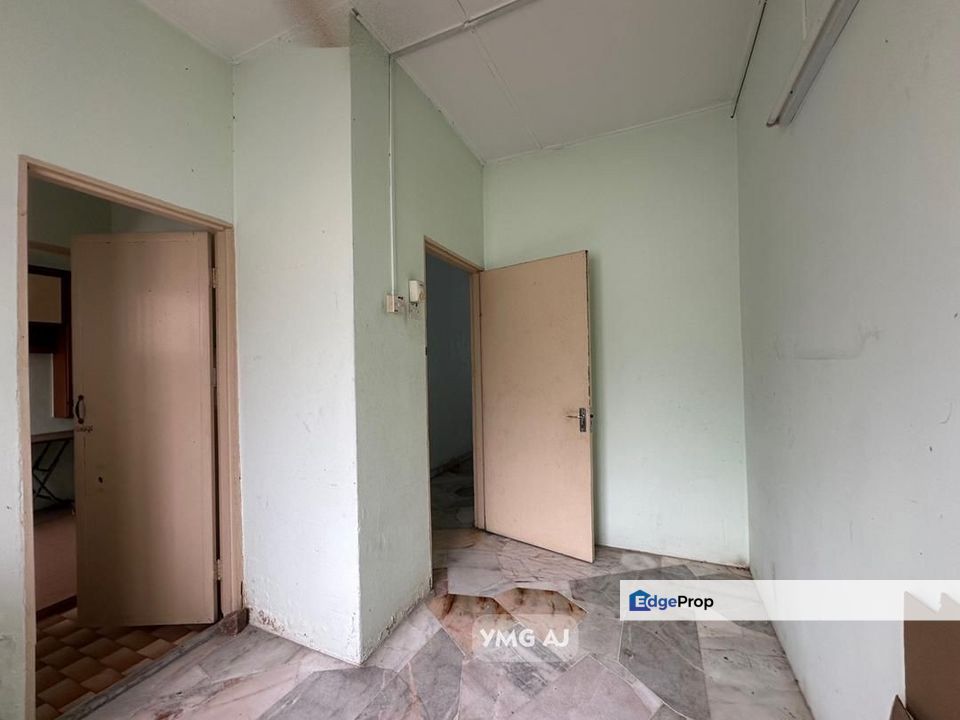 For rent taman sentosa klang Jalan Yusof Shahbudin single storey endlot, Selangor, Klang