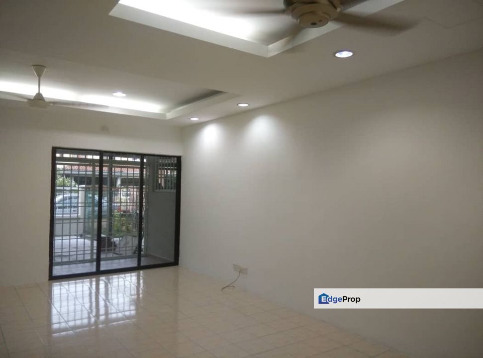 For rent taman sentosa klang Dato Dagang double storey basic unit, Selangor, Klang