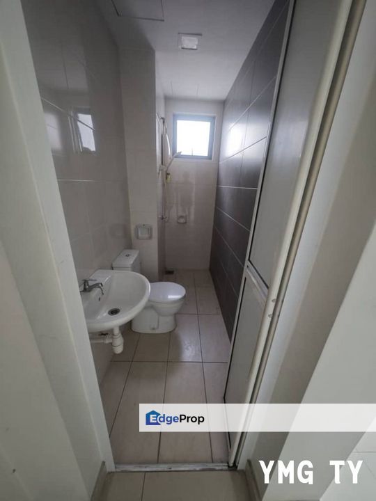 For Rent The Maple Residence, Klang Condominium partially furnished Nearby KSL Mall, Selangor, Klang