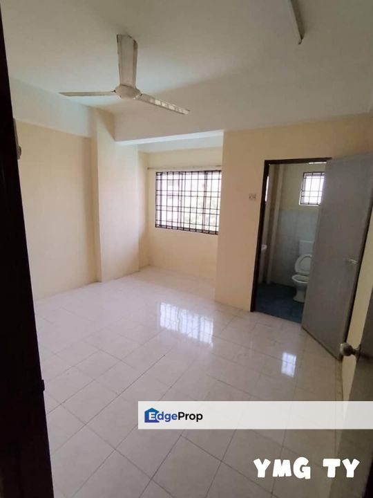 For sale perdana villa apartment, taman sentosa klang basic newly painted below market value, Selangor, Klang