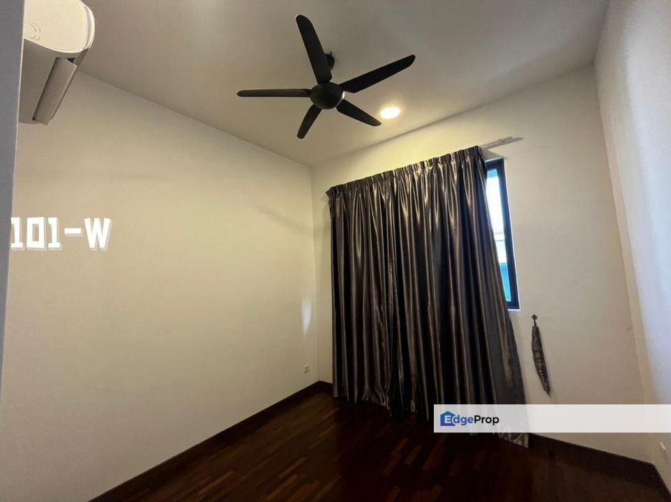 For sale pavilion home aeres @ eco ardence shah alam double storey partially furnished, Selangor, Shah Alam
