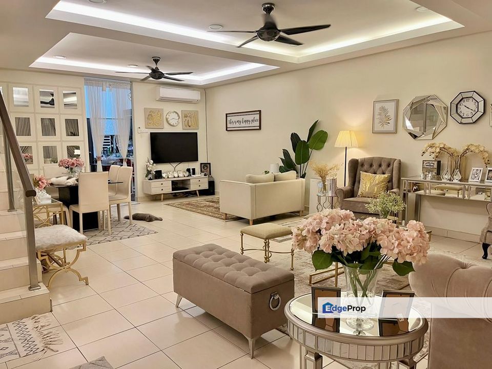 For sale bandar putera 2 klang double storey renovated partial furnished , Selangor, Klang