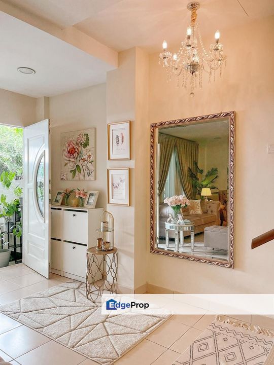 For sale bandar putera 2 klang double storey renovated partial furnished , Selangor, Klang