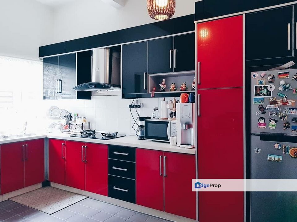 For sale bandar putera 2 klang double storey renovated partial furnished , Selangor, Klang