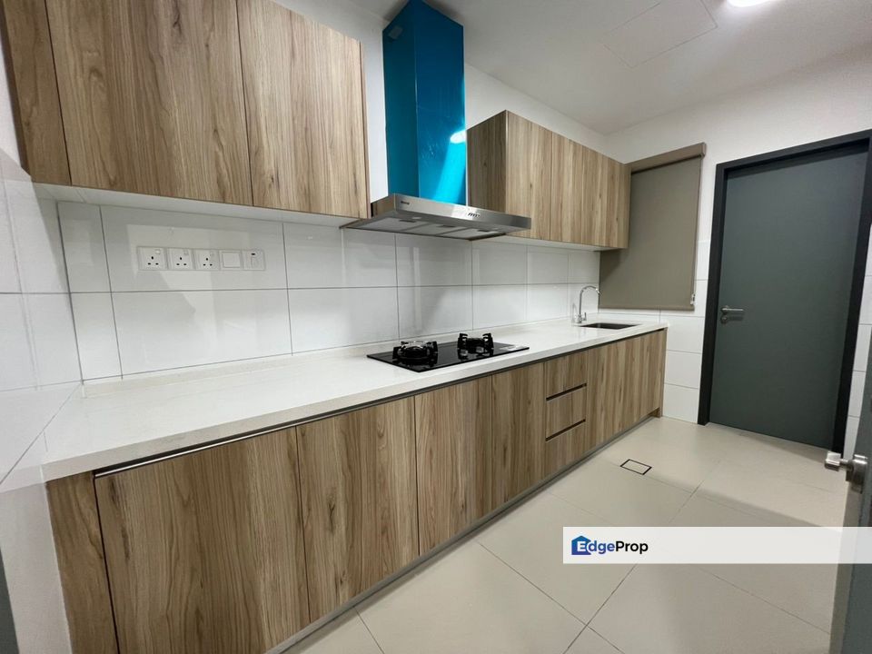 For rent arinna kemuning utaman shah alam partial furnished near aeon big bukit rimau, Selangor, Kota Kemuning