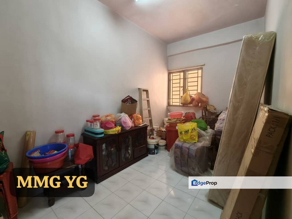 for sale amazing heights klang apartment renovated below market value, Selangor, Klang