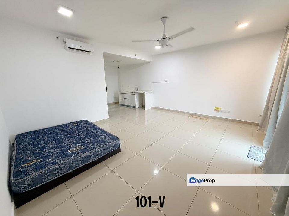For sale trefoil setia alam studio partially furnished nearby setia city mall, Selangor, Setia Alam/Alam Nusantara