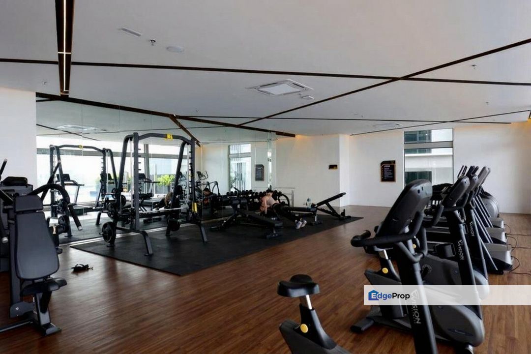 For sale the glenz glenmarie shah alam condominium Beside LRT 3 (Kerjaya Station partially furnished, Selangor, Shah Alam
