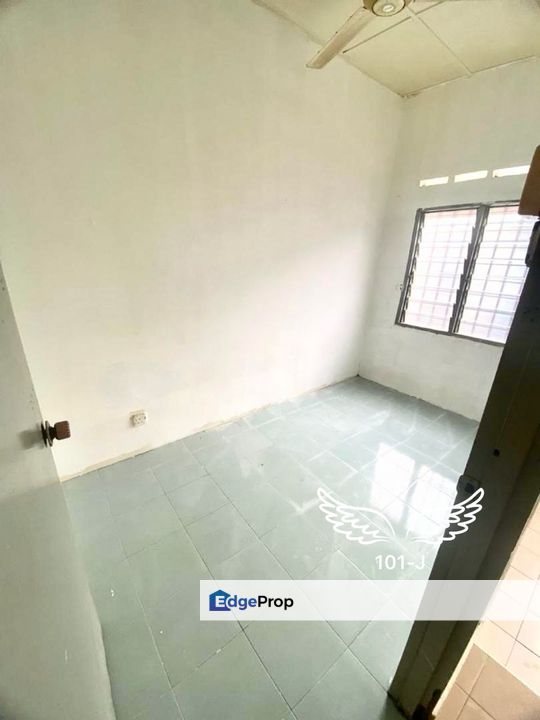 For sale Taman Banting Baru Single Storey House basic, Selangor, Banting