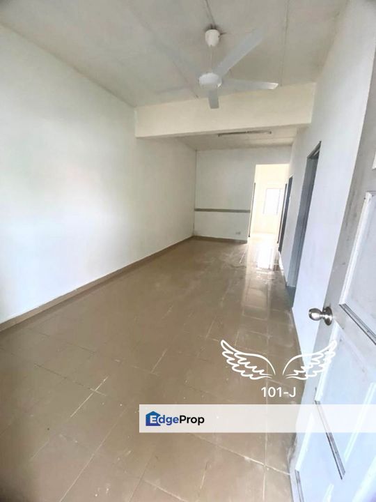 For sale Taman Banting Baru Single Storey House basic, Selangor, Banting