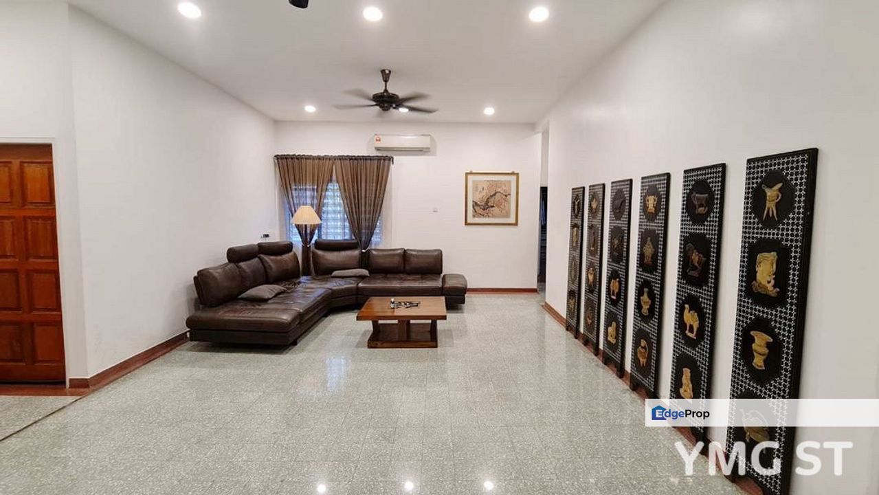 For sale taman melawis klang bungalow fully furnished good condition, Selangor, Klang