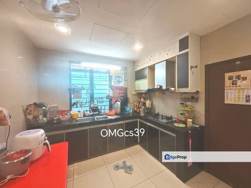 For sale taman aman perdana klang bungalow facing field below market value renovated, Selangor, Klang