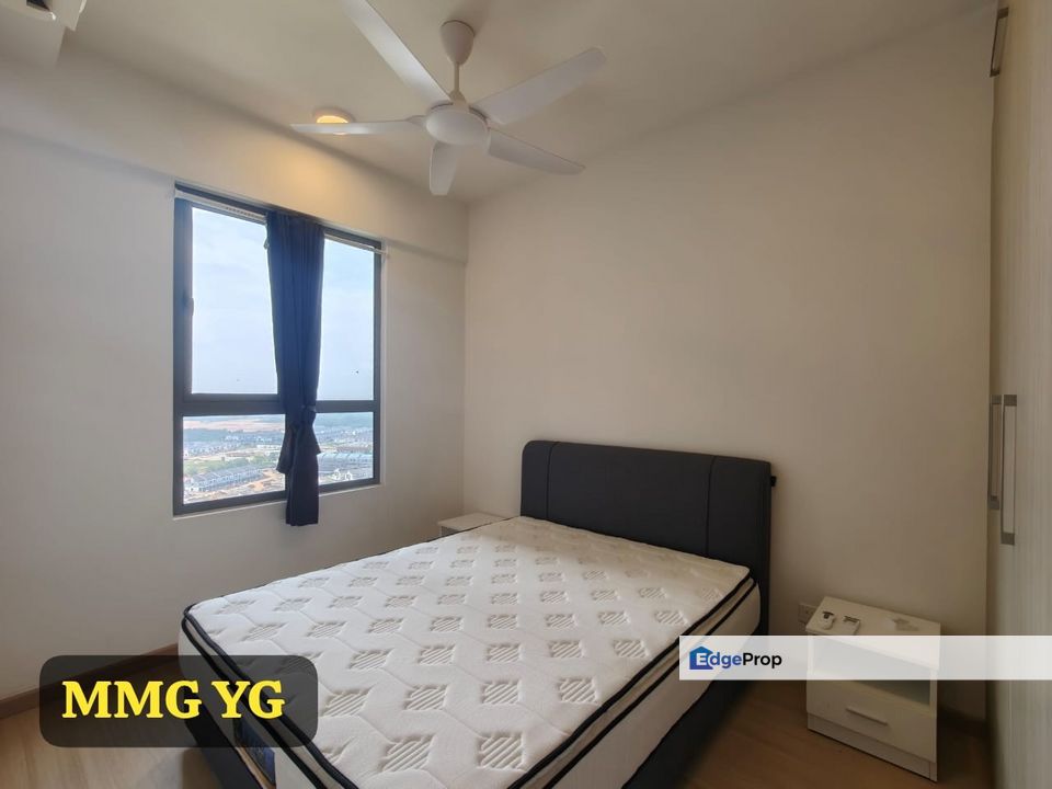 For sale gravit8 @ klang south condominum fully furnished super below market value, Selangor, Klang