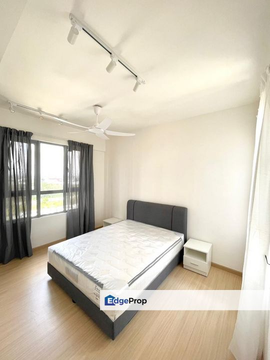 For sale andaman gravit8 condominium fully furnished near ksl mall, Selangor, Klang