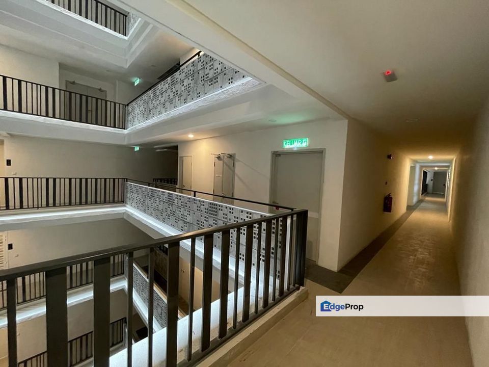 For sale andaman gravit8 condominium fully furnished near ksl mall, Selangor, Klang