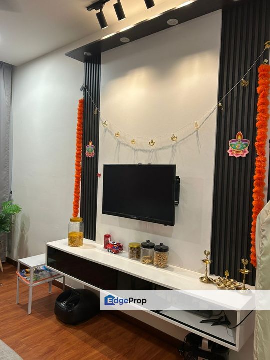 For sale pangsapuri kemuning aman shah alam fully furnished renovated tip top condition, Selangor, Shah Alam