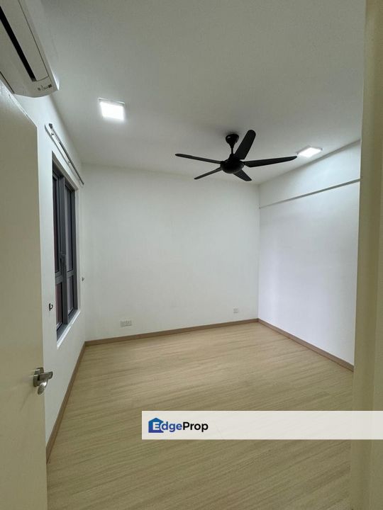 For rent Nordica Residences @ Gravit8 Klang Condominium partially furnished near KSL mall, Selangor, Klang