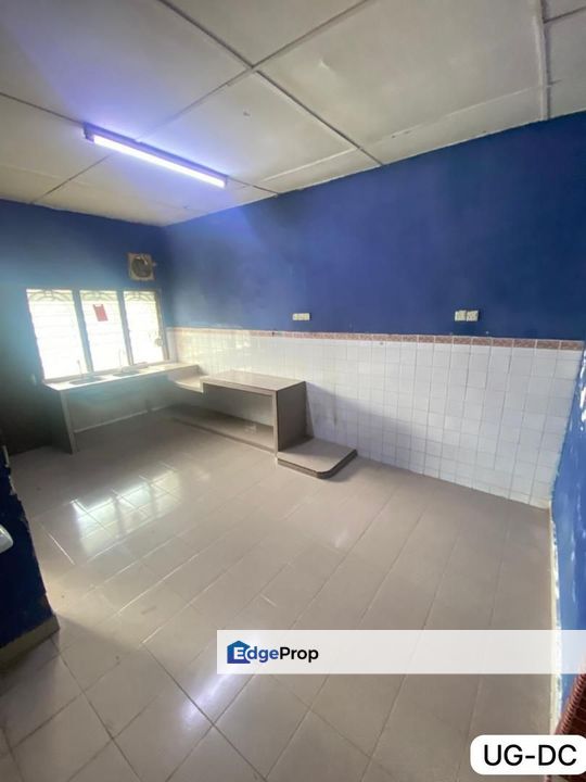 For sale taman sri sentosa klang single storey basic facing playground, Selangor, Klang