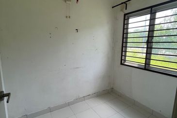 Saron @Bandar Bukit Raja