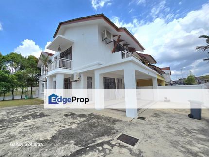 Jalan Idaman Taman Nusa Idaman  2 Storey Terrace Corner , Johor, 