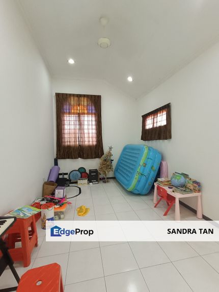 Jalan Molek 1/1x Taman Molek  1.5 Storey Terrace, Johor, Johor Bahru