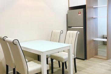 Dedaun Hijau (Greenfield Regency)