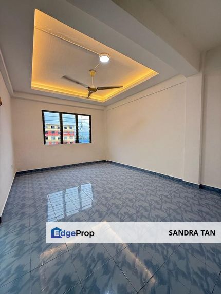 Temenggong Block 9 Kulai  Flat , Johor, Kulai