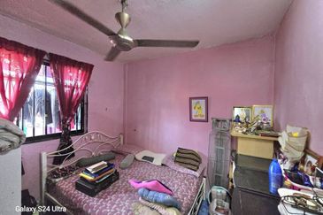 Flat Taman Ungku Tun Aminah