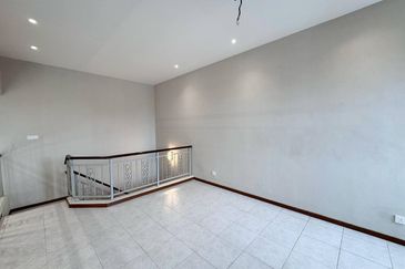 Jalan Bukit Impian 23