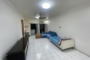 Bistari Impian Apartment @ Larkin