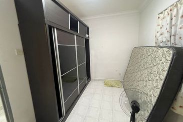 Bistari Impian Apartment @ Larkin