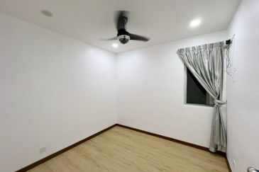 Dedaun Hijau (Greenfield Regency)