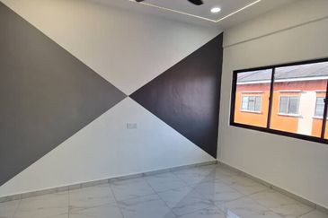 Taman Pulai Utama Flat