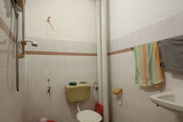 Jalan Pulai Indah, Taman Pulai Indah